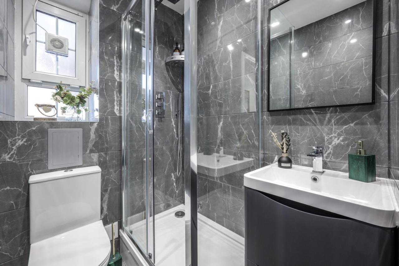 Cosy 4-Bedroom Apartment Next To Borough London Exterior foto